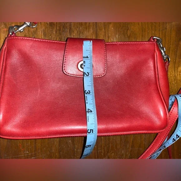 Vintage Red Coach Turn Lock Made In Costa Rica with Strap 9154